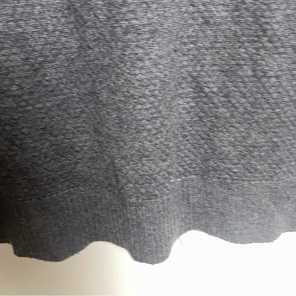 Vince Camuto Color Block Crew Neck Long Sleeve Top - Picture 6 of 8